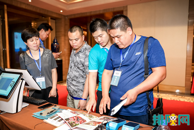 餐飲創新怎么做?餐飲創新營銷城市論壇天津站統統教給你(圖10) 餐飲創新怎么做?餐飲創新營銷城市論壇天津站統統教給你(圖10)