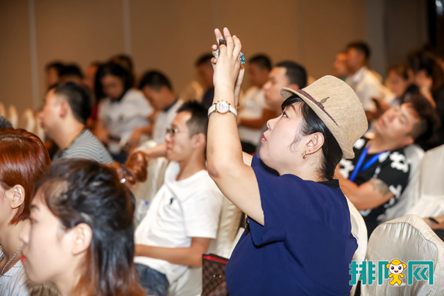 餐飲創新怎么做?餐飲創新營銷城市論壇天津站統統教給你(圖16) 餐飲創新怎么做?餐飲創新營銷城市論壇天津站統統教給你(圖16)