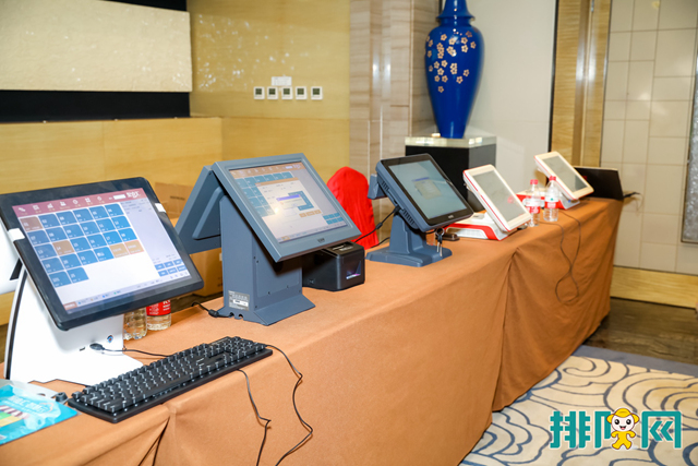 餐飲創新怎么做?餐飲創新營銷城市論壇天津站統統教給你(圖17) 餐飲創新怎么做?餐飲創新營銷城市論壇天津站統統教給你(圖17)